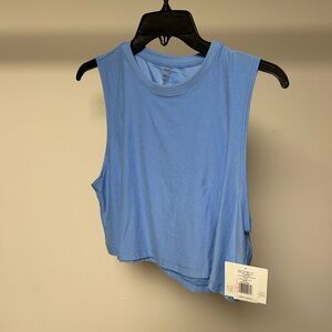 Beyond yoga minimal cropped tank flower blue heather